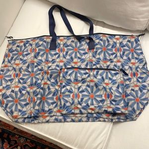 TUMI travel tote